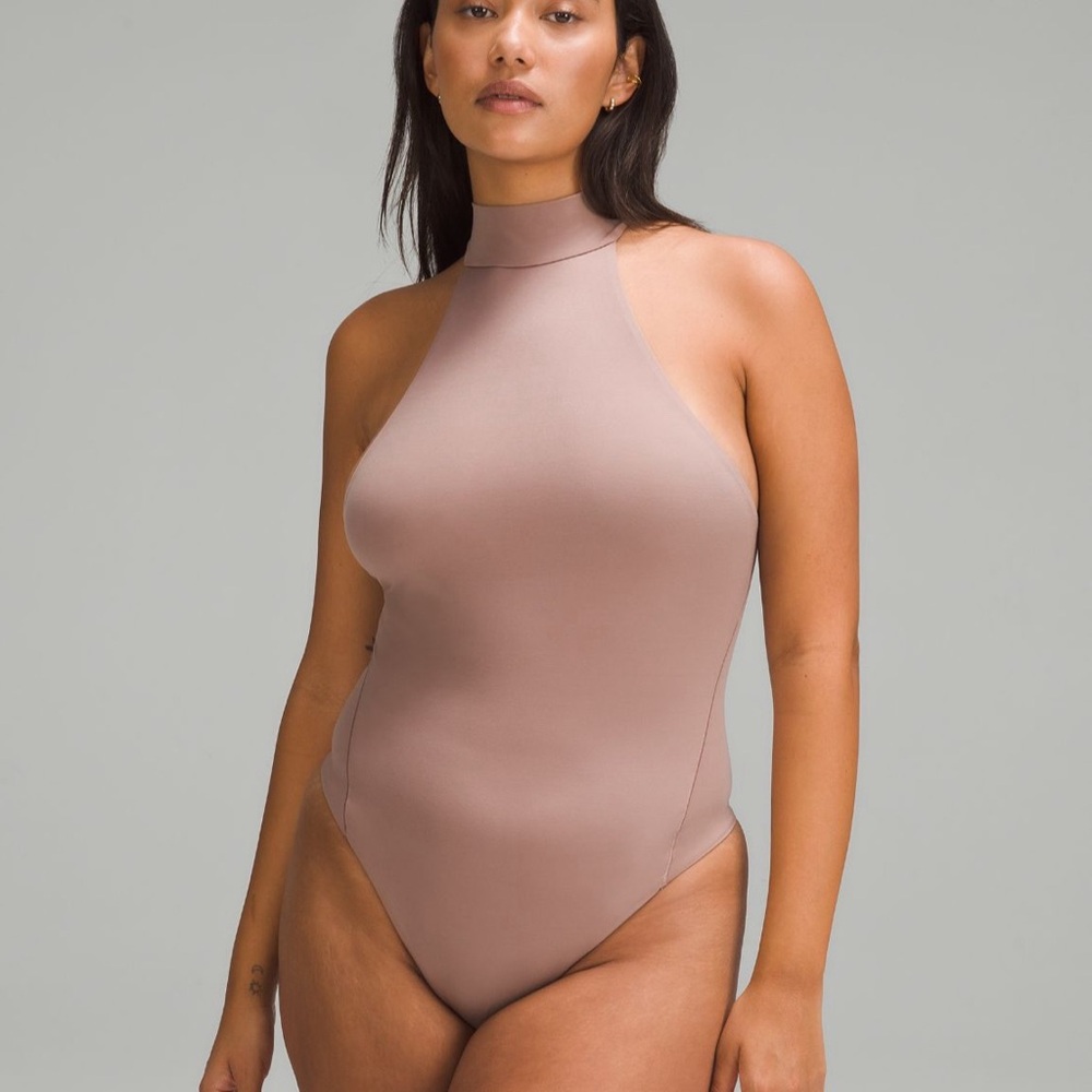 LULULEMON NWT Ultra-Soft Nulu Mockneck Sleeveless Bodysuit SIZE M nude